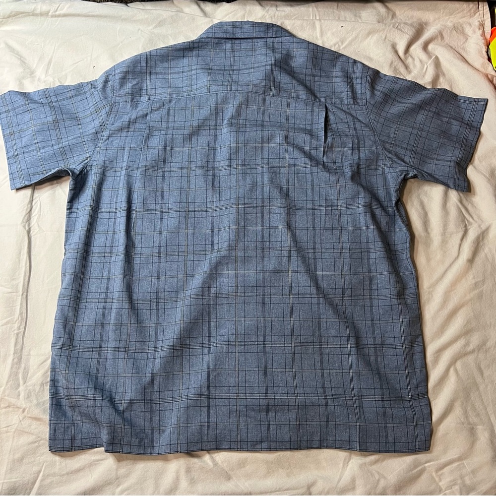 Haggar Checkered Button Down Shirt - Picture 3 of 3